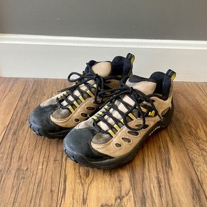 Merrell Hiking Shoes Women’s